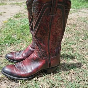 Women's Lucchese Boots 9½aa
